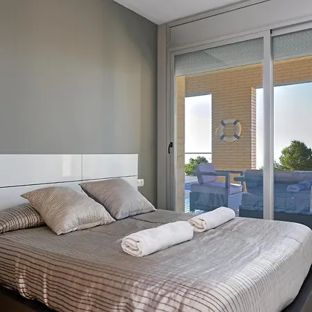 Sleeps 8 Pool Wifi 塔马留