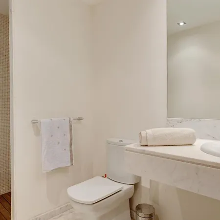 Sleeps 8 Pool Wifi 塔马留